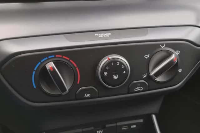 Hyundai Bayon (2025) thumbnail 25