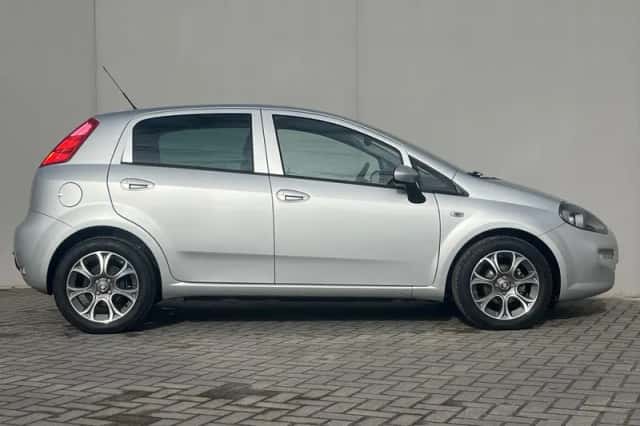 Fiat Punto (2019) thumbnail 18