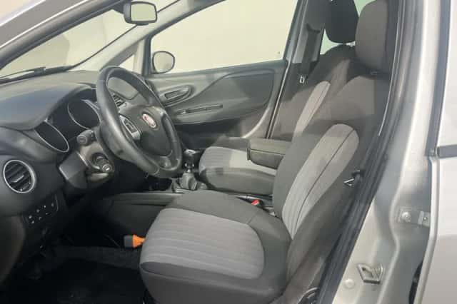 Fiat Punto (2019) thumbnail 38