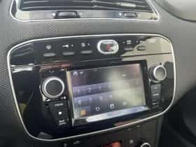 Fiat Punto (2019) thumbnail 42