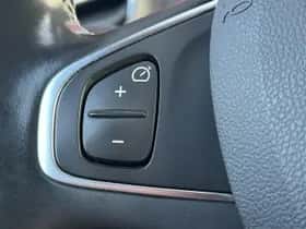 Renault Captur (2018) thumbnail 15