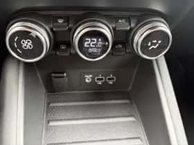Renault Captur (2023) thumbnail 15