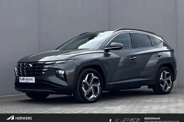 Hyundai Tucson (2022) thumbnail 1