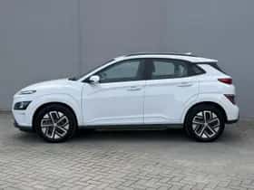 Hyundai Kona (2022) thumbnail 9