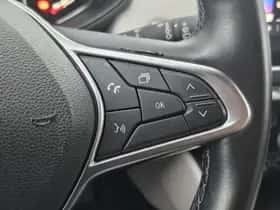 Renault Clio (2022) thumbnail 18
