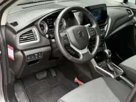 Suzuki S-Cross (2023) thumbnail 33