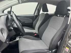 Toyota Yaris (2016) thumbnail 6
