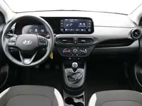 Hyundai i10 (2024) thumbnail 2