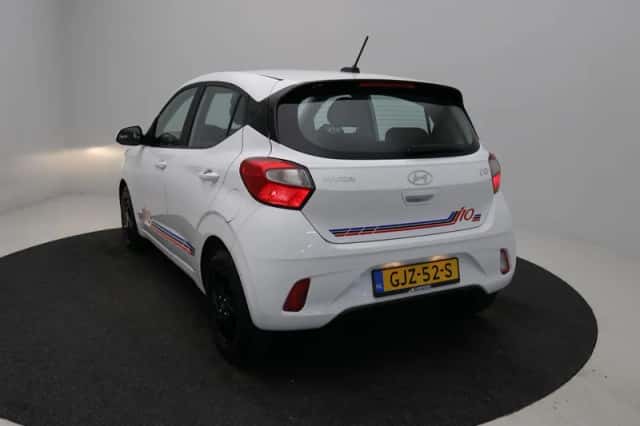 Hyundai i10 (2024) thumbnail 16