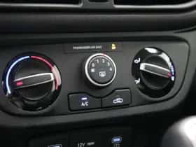 Hyundai i10 (2024) thumbnail 29