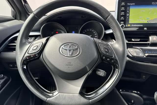 Toyota C-HR (2021) thumbnail 47