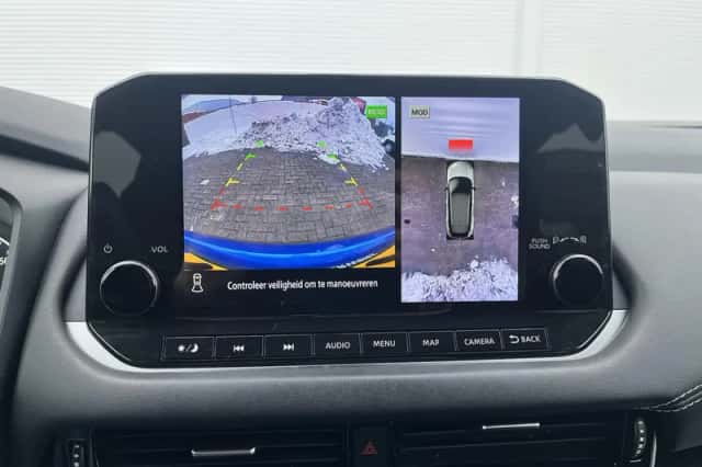 Nissan Qashqai (2022) thumbnail 4