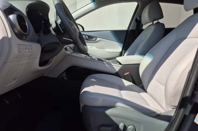 Hyundai Kona (2021) thumbnail 11