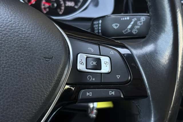 Volkswagen Golf (2014) thumbnail 11