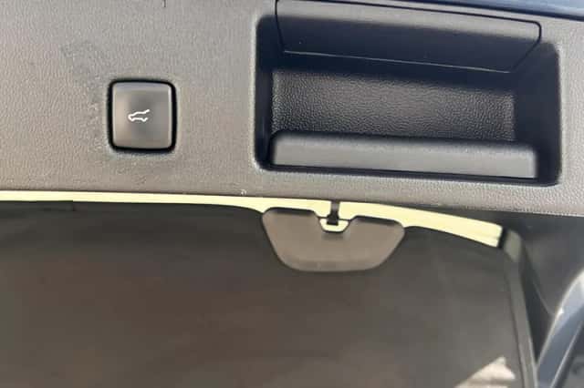 Ford Kuga (2022) thumbnail 27