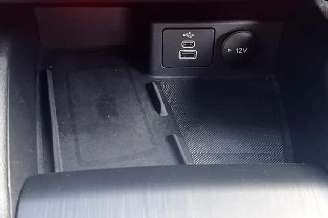 Ford Kuga (2022) thumbnail 43