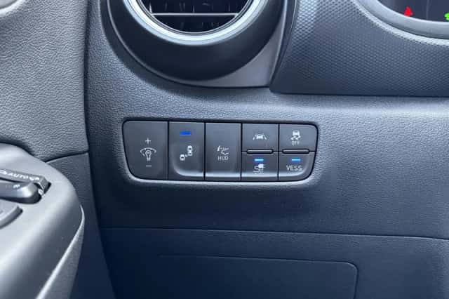 Hyundai Kona (2019) thumbnail 15