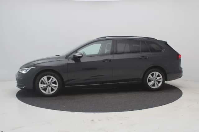 Volkswagen Golf (2021) thumbnail 6