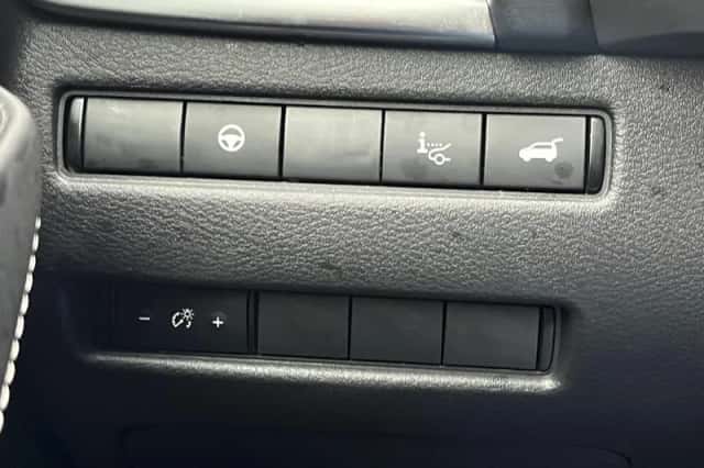 Nissan Qashqai (2024) thumbnail 16