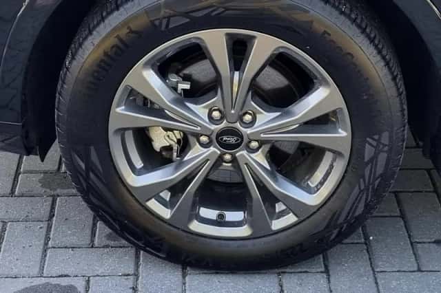 Ford Kuga (2024) thumbnail 18