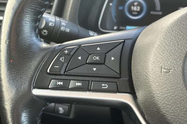 Nissan Leaf (2021) thumbnail 11