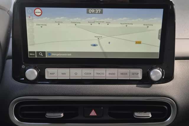 Hyundai Kona (2022) thumbnail 43