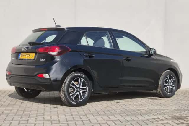 Hyundai i20 (2019) thumbnail 3