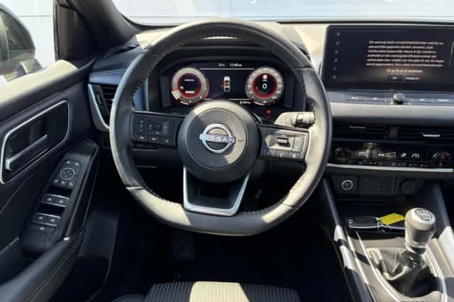Nissan Qashqai (2023) thumbnail 9