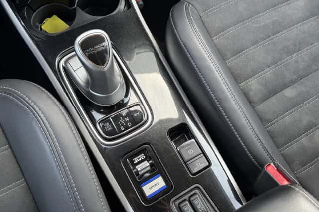 Mitsubishi Outlander (2021) thumbnail 27