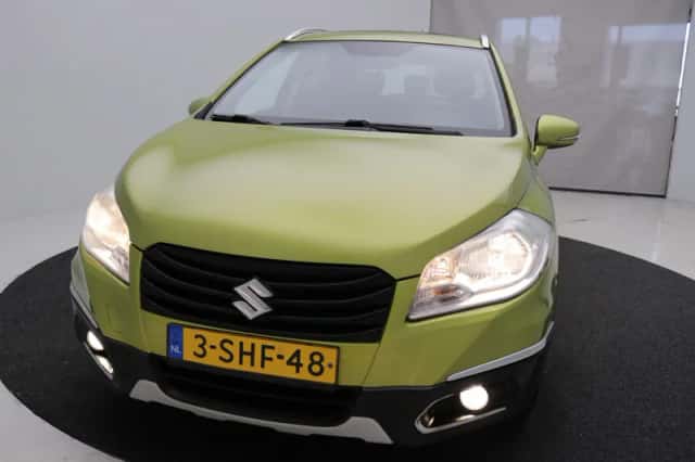 Suzuki SX4 S-Cross (2013) thumbnail 15