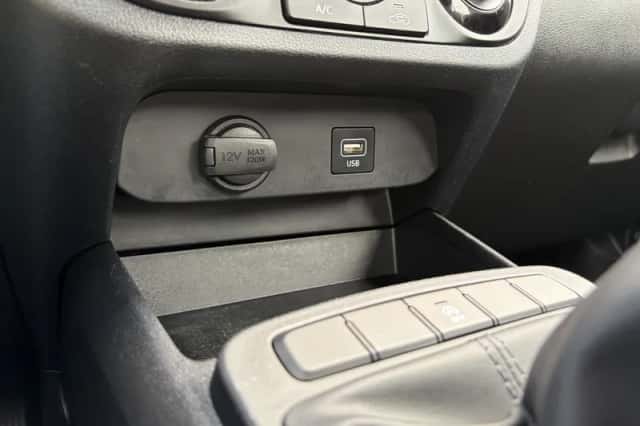 Hyundai i10 (2023) thumbnail 21