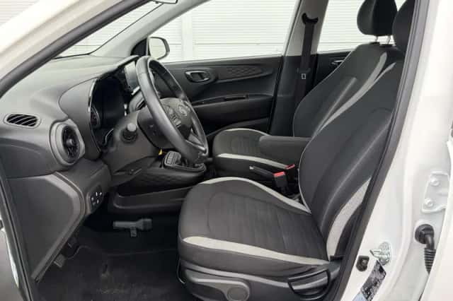 Hyundai i10 (2023) thumbnail 25