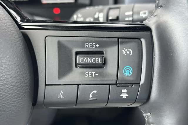 Nissan Qashqai (2023) thumbnail 10