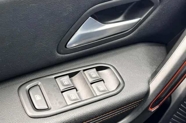 Dacia Duster (2022) thumbnail 12