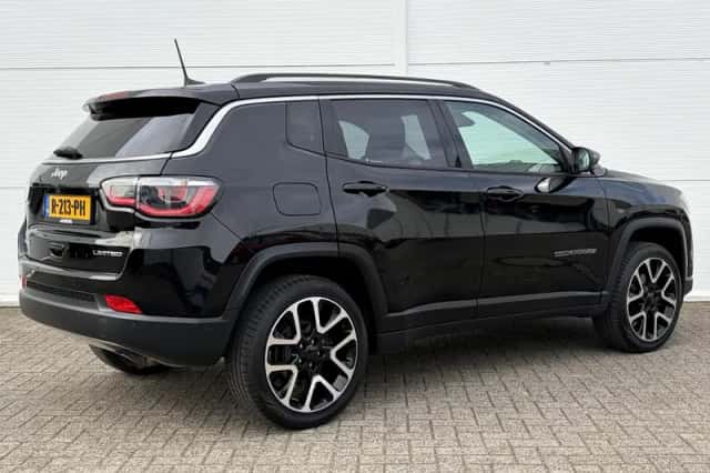 Jeep Compass (2019) thumbnail 3
