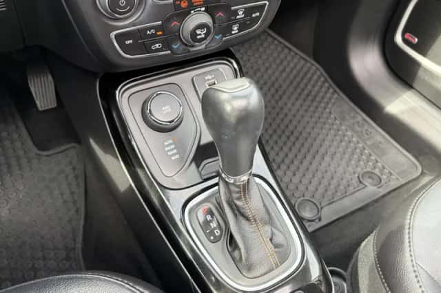 Jeep Compass (2019) thumbnail 21