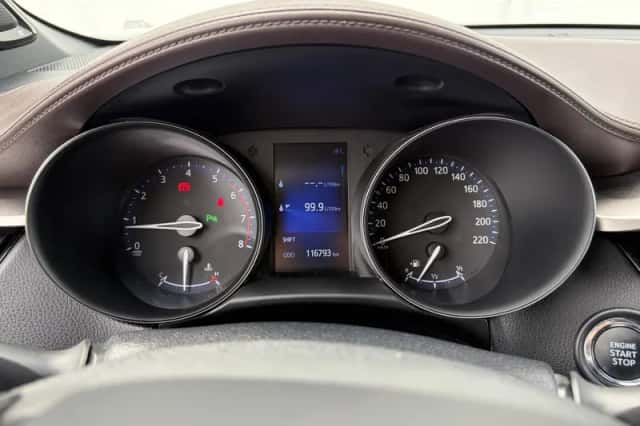 Toyota C-HR (2016) thumbnail 15