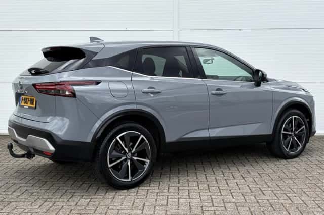 Nissan Qashqai (2022) thumbnail 3
