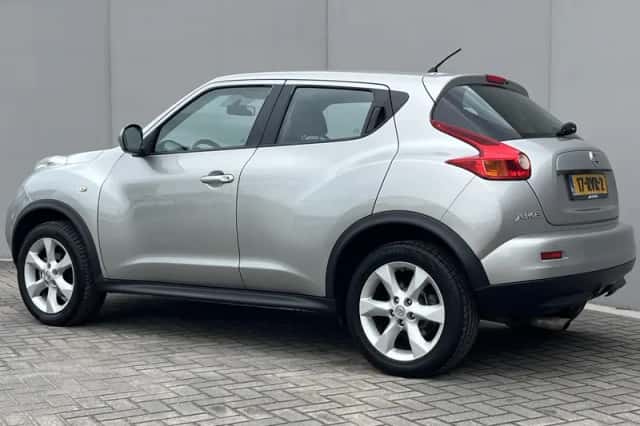 Nissan Juke (2011) thumbnail 15