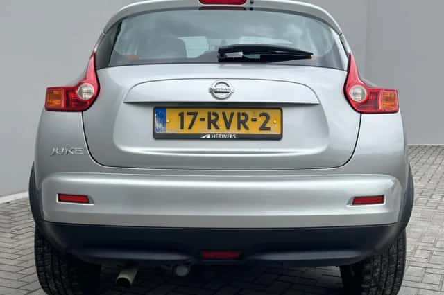Nissan Juke (2011) thumbnail 23