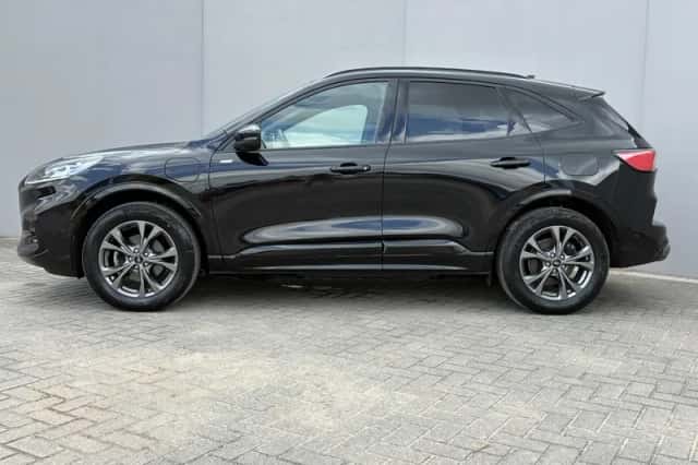 Ford Kuga (2023) thumbnail 9