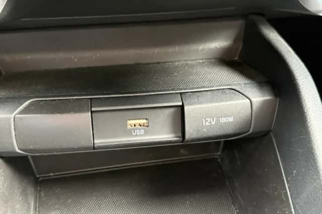 Kia Stonic (2024) thumbnail 28