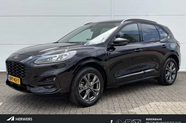 Ford Kuga (2023) thumbnail 1