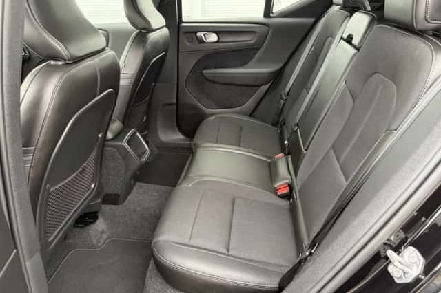 Volvo XC40 (2019) thumbnail 3