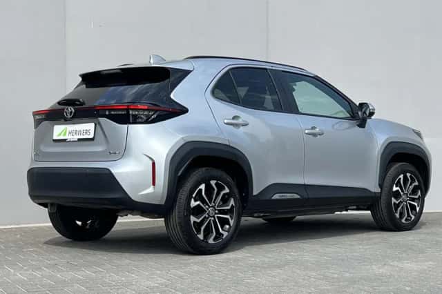 Toyota Yaris Cross (2025) thumbnail 3