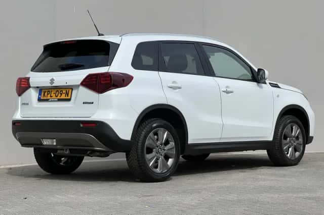 Suzuki Vitara (2025) thumbnail 3