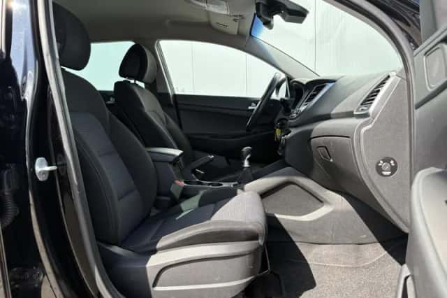 Hyundai Tucson (2015) thumbnail 6
