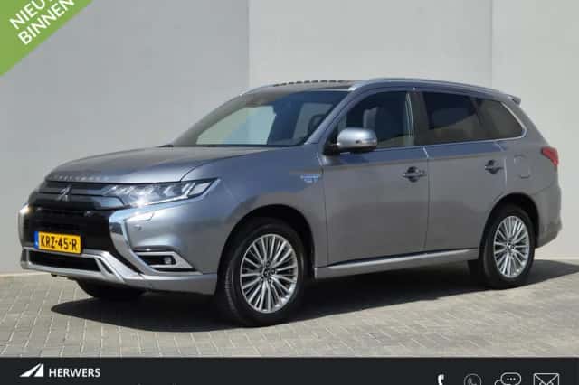 Mitsubishi Outlander (2019) thumbnail 1