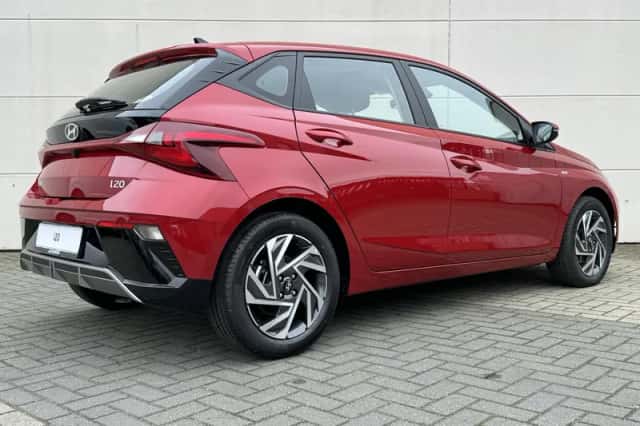 Hyundai i20 (2024) thumbnail 3