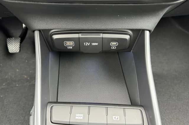 Hyundai i20 (2024) thumbnail 37